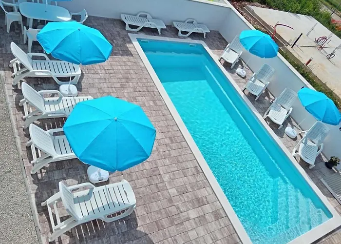 Apartments Noel - With Private Pool