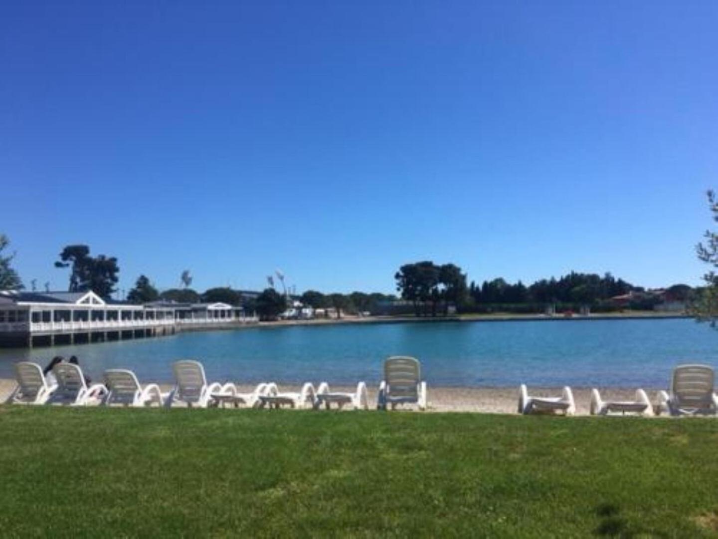 Noel - With Private Pool Apartment Umag