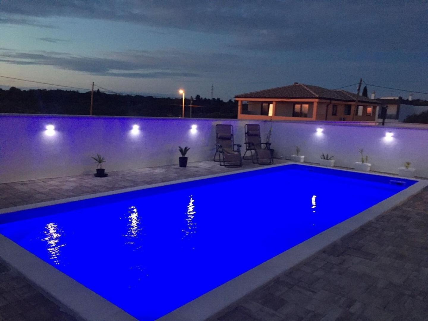 Apartment Noel - With Private Pool Umag